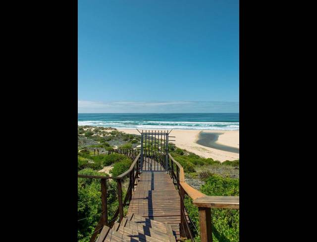 LAND FOR SALE IN MOQUINI